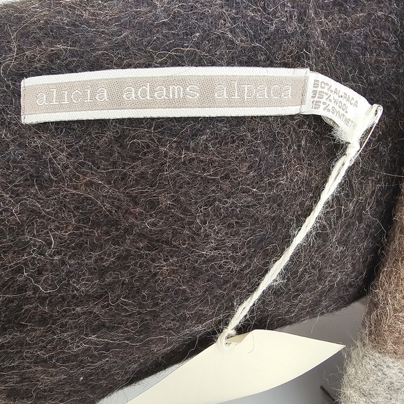 Alicia Adams Alpaca Canyon Throw Blanket - Picture 11 of 14